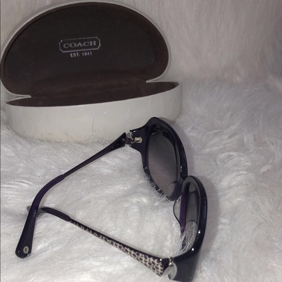 COPY - Authentic Coach purple signature sunglasses. - Picture 4 of 6